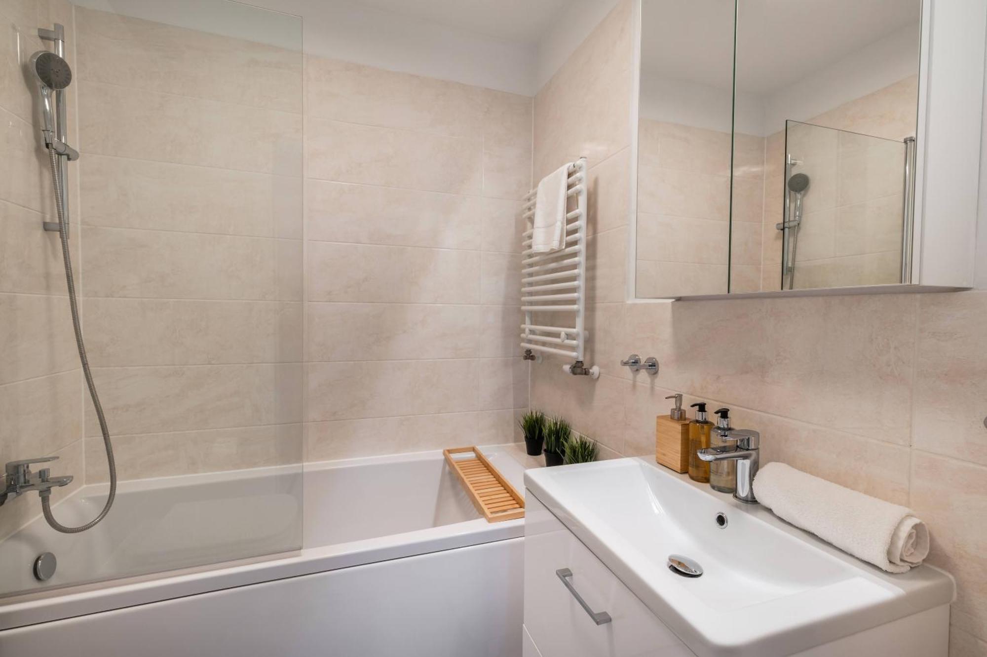 Rentplanet - Kepa Mieszczanska Apartment Wroclaw Bagian luar foto